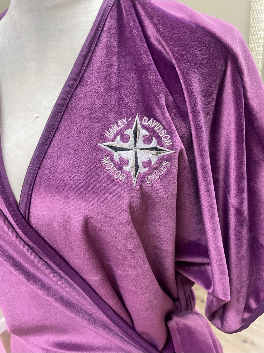 HARLEY ROBE - Picture 2 of 5